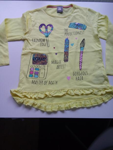 Tričko s pretáčacou aplikáciou., 104