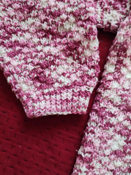 Svetrík dievčenský, 128