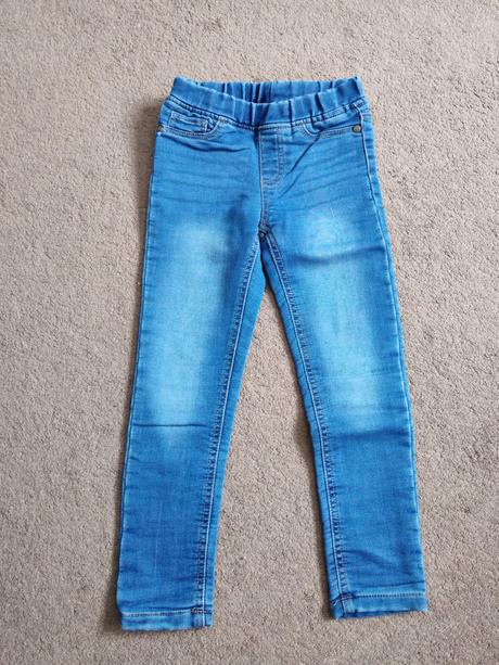 Rôzne dievčenské rifle 122, 122