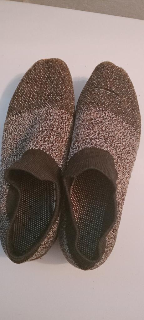 Pohodlné topánky, 39