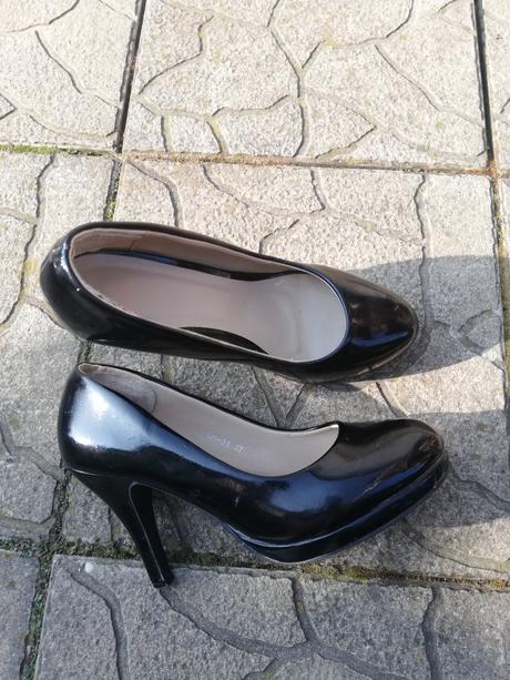 Lakované lodičky, 37