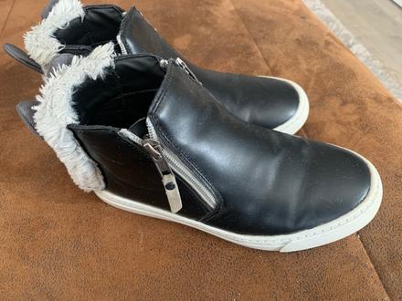 Reserved tenisky, reserved,33