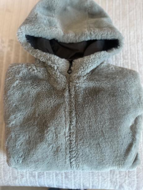 Bunda - kožúšok, zara,140