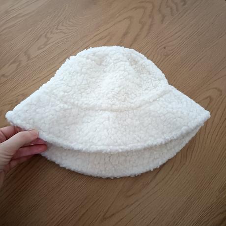 Teddy klobúk, sinsay