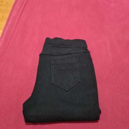 Dámske nohavice čierne, m