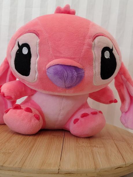 Plyšová angel z lilo a stitch, v sede 23 cm,