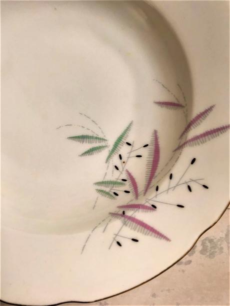 Staré porcelánové taniere, 