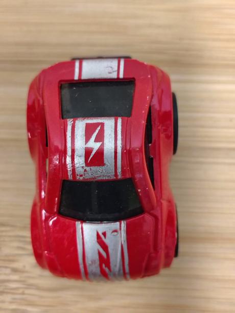 Zberateľské autíčko choro-q (takara), zotrvačník, 