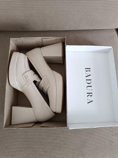 Béžové kožené topánky na hrubom podpätku, 39