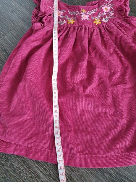 Menšestrové šatičky, george,68