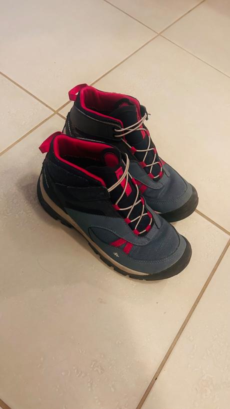 Turisticke topanky quechua, 33