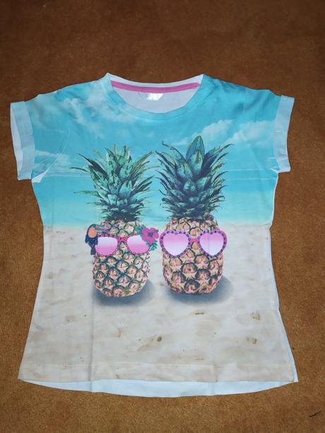 Tričko 122-128 s poštou, 122