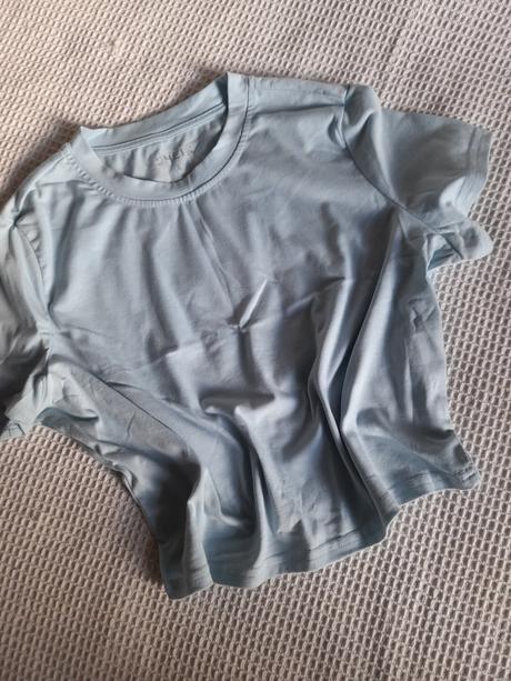 Bledomodry crop top, l