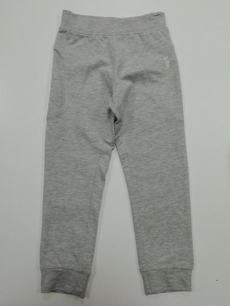 Sivé tepláky so srdiečkom, ovs,104