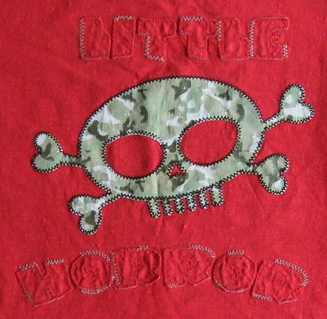 Cervene tricko s lebkou, vintage, 116