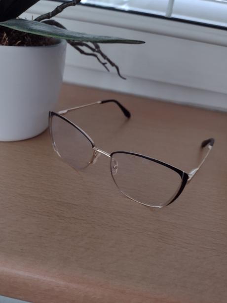 Dioptrické okuliare +0.75, 