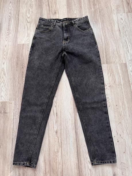 Rifle house, house,s