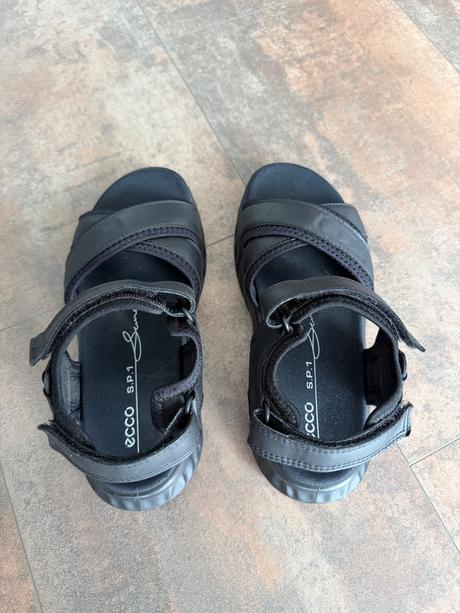 Sandalky ecco, ecco,35