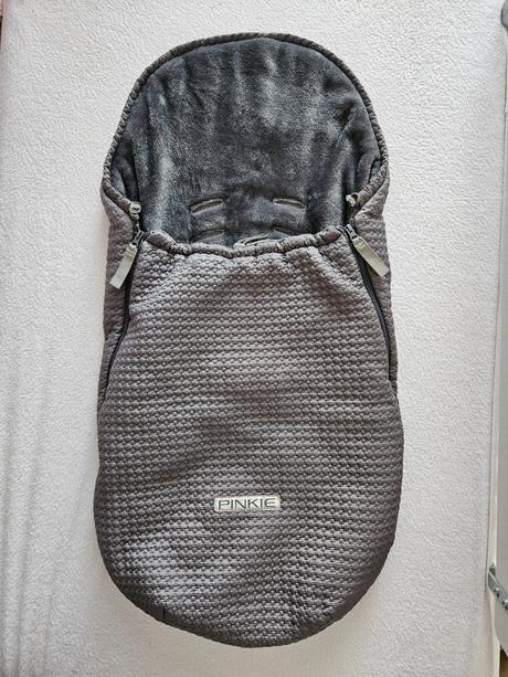 Pinkie prechodny fusak, pinkie