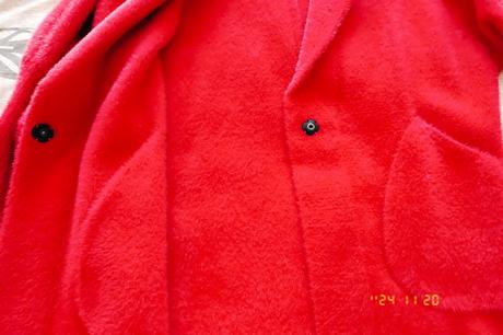 Cyklamenovy kabát aplaka, 