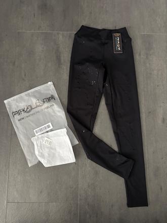 Pikaluna leginy s vysackou, s