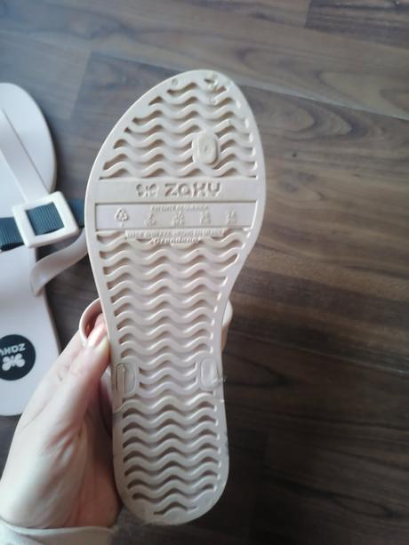 Slapky zaxy, zaxy,38