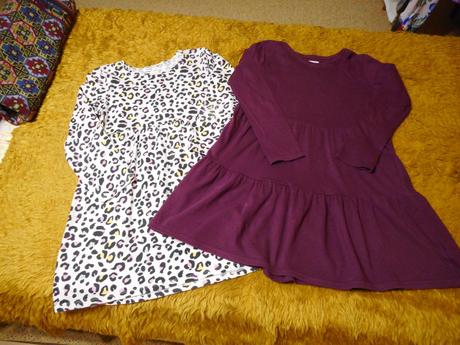 2x dievčenské tunikové šaty, sinsay,140