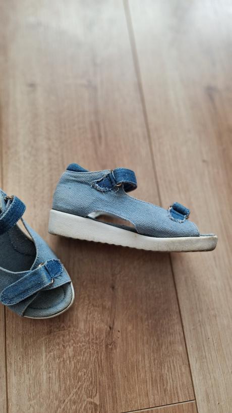 Sandále veľ. 28., 28