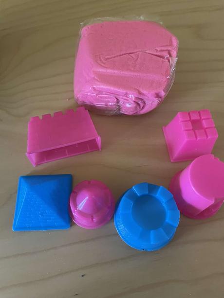 Nový ružový piesok na tvarovanie a formičky, 