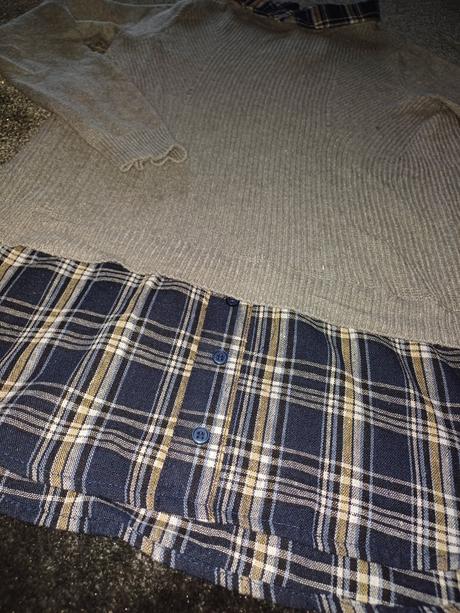 Krasny prijemny sveter v. s-m, s