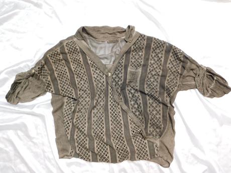 Pekna trendy bluzka, 40