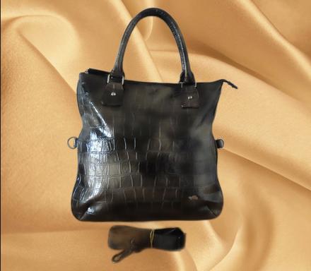 Kabelka carpisa, carpisa