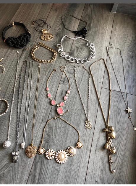 Náhrdelníky retiazky bižutéria kus 3e, river island