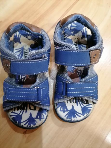 Sandálky, lupilu,29