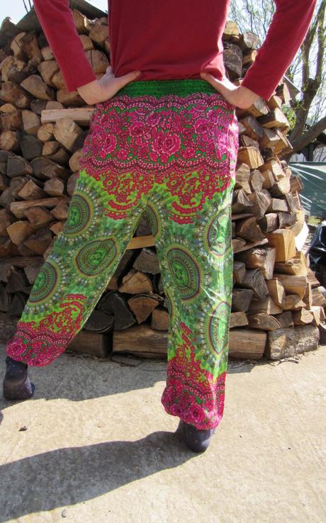 Farebné háremky, m