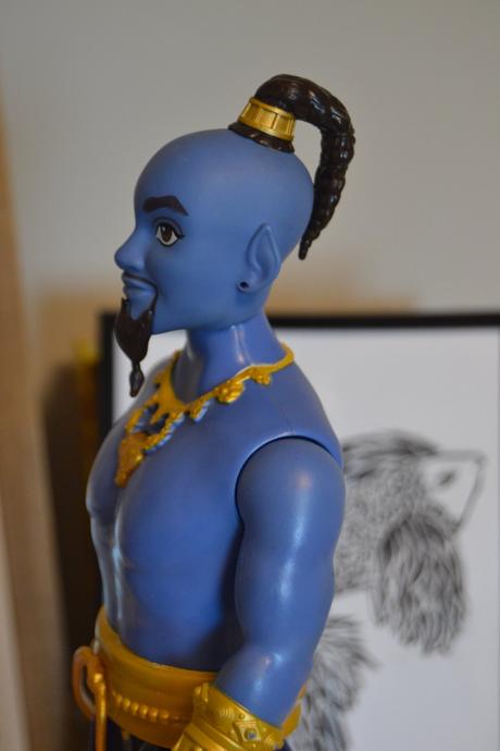 Spievajúci džin z rozprávky aladin (disney / hasbr,