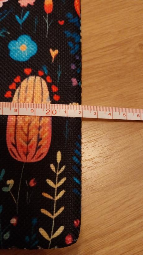 Obal na knihu s kvetinkami, 