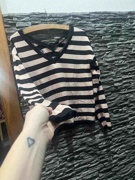 Damske tricko, reserved,l