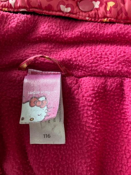 Zimna vetrovka na donosenie, hello kitty,116