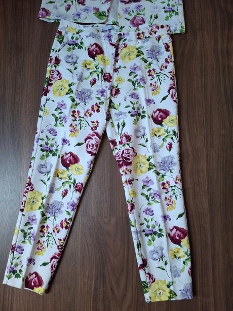 Kvetinkový nohavicový kostým, reserved,36