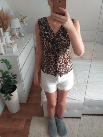 Bluzka s volánom, amisu,xs