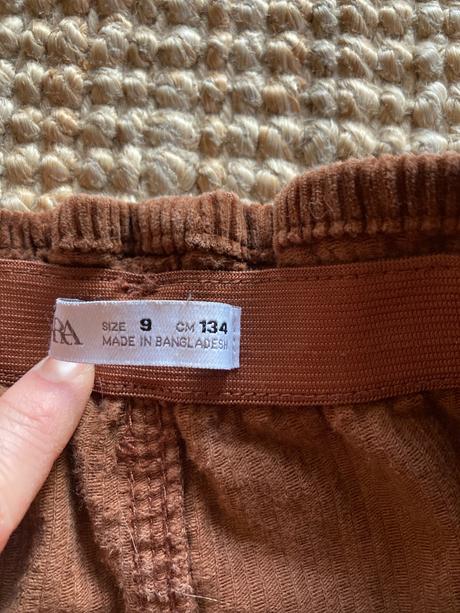 Mencestrova sukna, zara,134