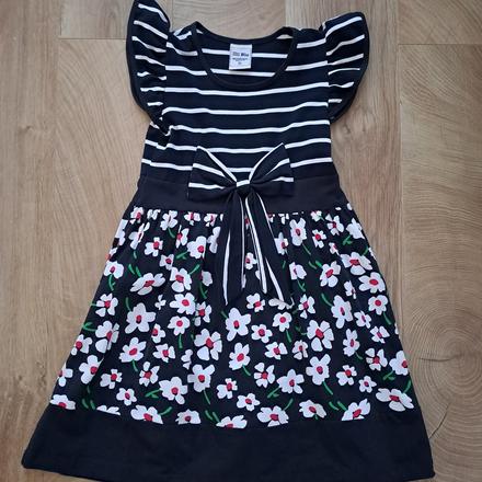 Dievčenské šaty, 110