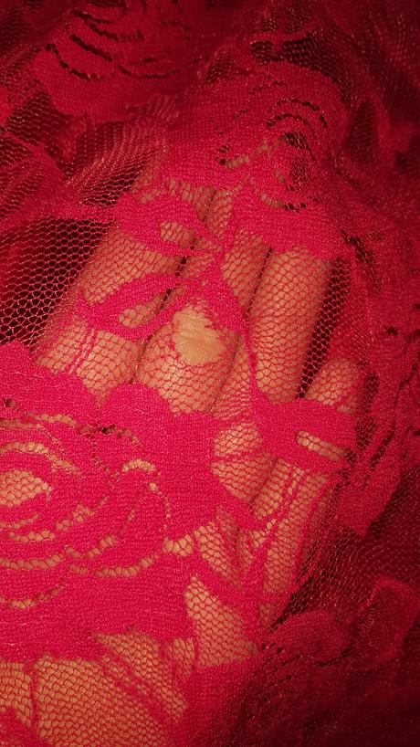 Čipkované spoločenské šaty, 38