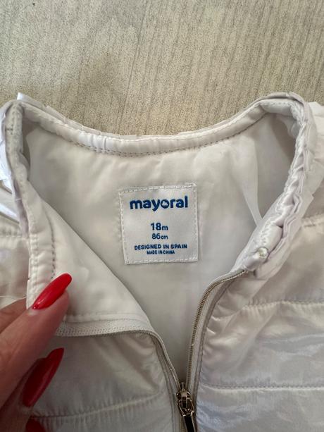 Biela bundicka, mayoral,86