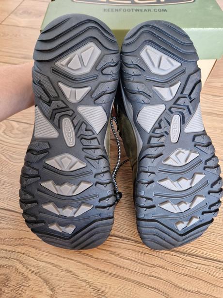 26sch_keen ridge flex, keen,38