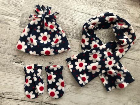 Ciapka sal a rukavice, 86