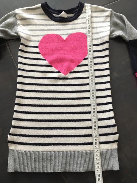 Pulovrikove saty na 4-5r., gap,104