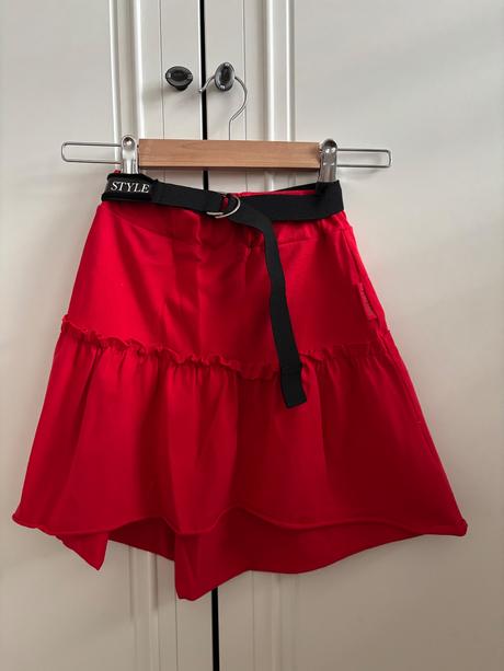 Mirau sukňa, mirau,104