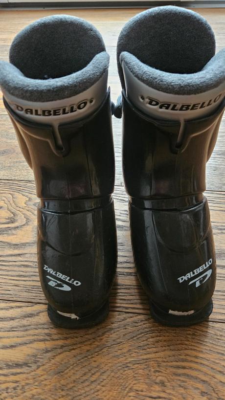 Lyžiarky, dalbello,31